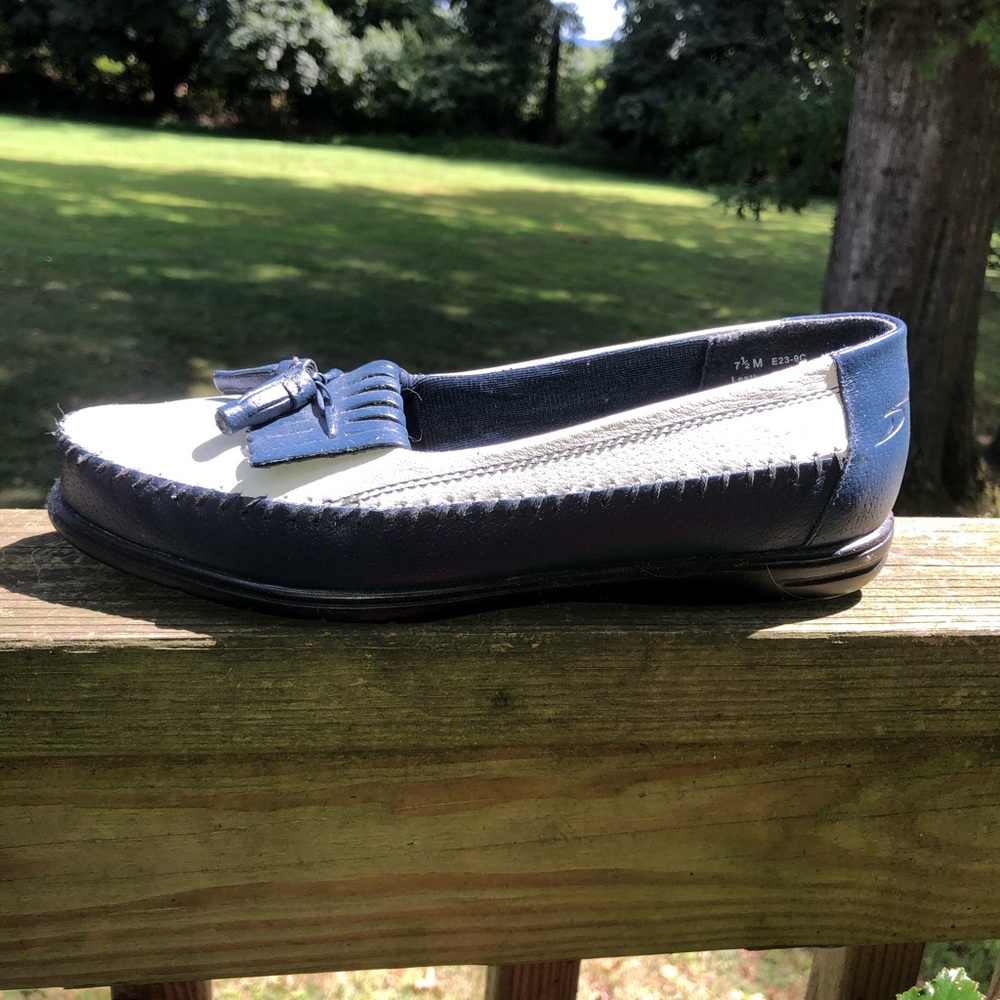 Dr Scholls Fringe Tassels Spectator Loafers 7.5 M